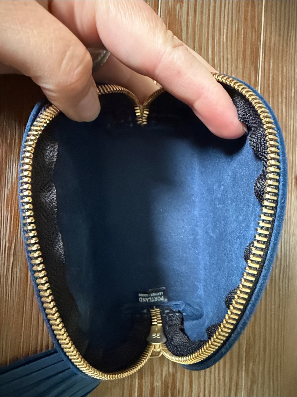 Portland Leather Taco Tassel Pouch - Picture 2 of 4